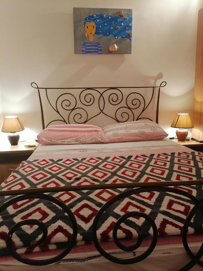 Apartment Nikolina Трогир Екстериор снимка