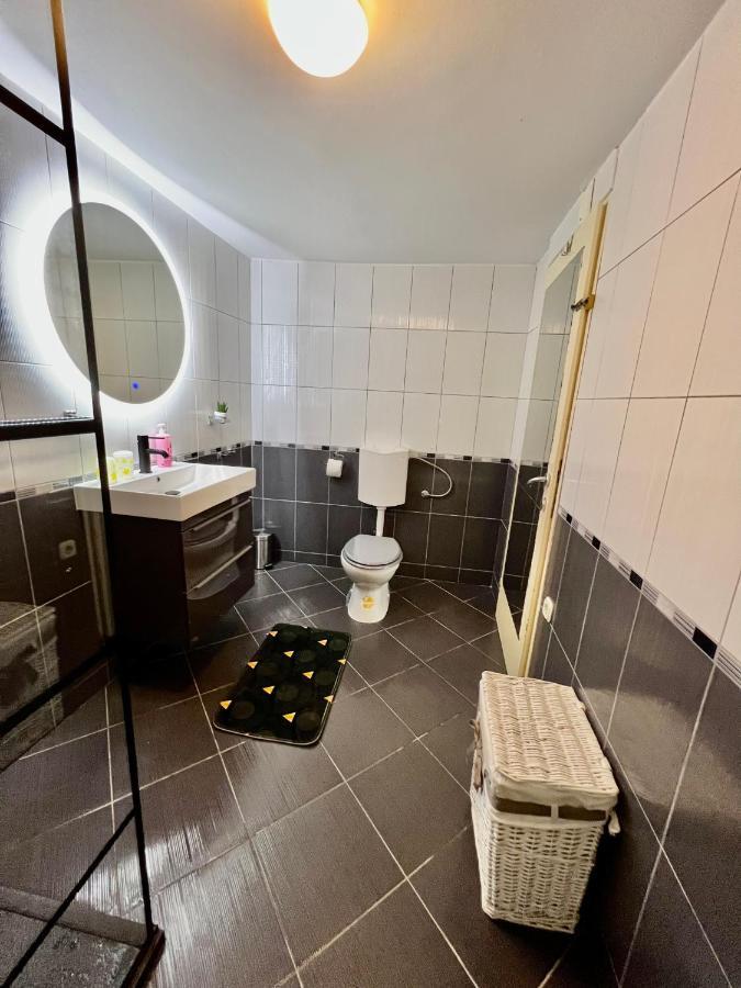 Apartment Nikolina Трогир Екстериор снимка