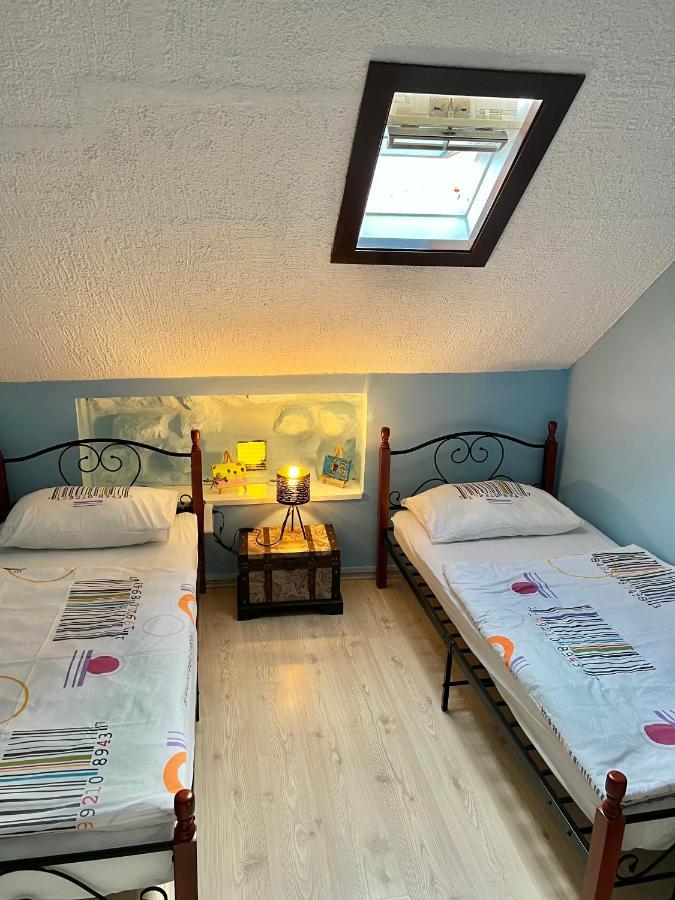 Apartment Nikolina Трогир Екстериор снимка